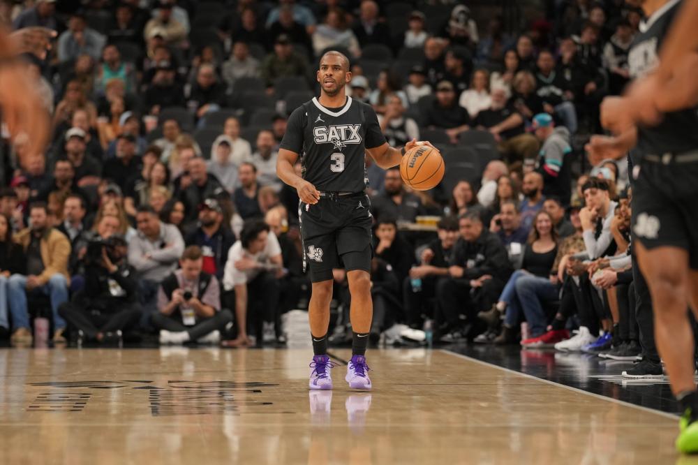 中场尼潘租 中场尼潘租