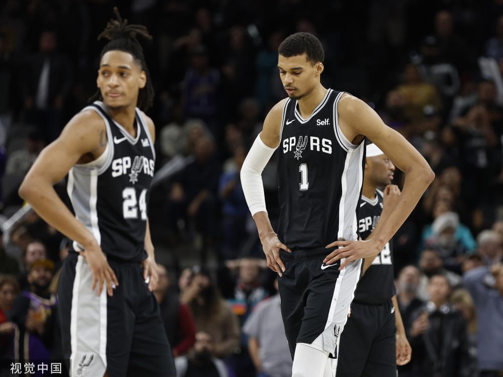 阿尔瓦雷斯 阿尔瓦雷斯